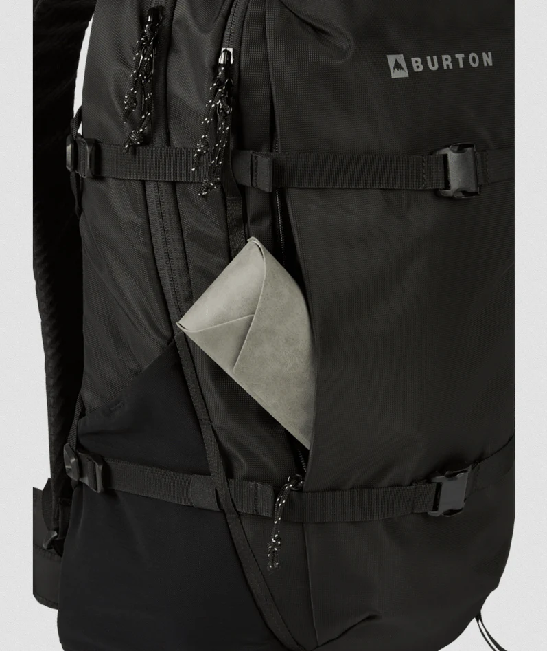 Burton Day Hiker 30L Backpack - Winter 2025/2026 - Image 4