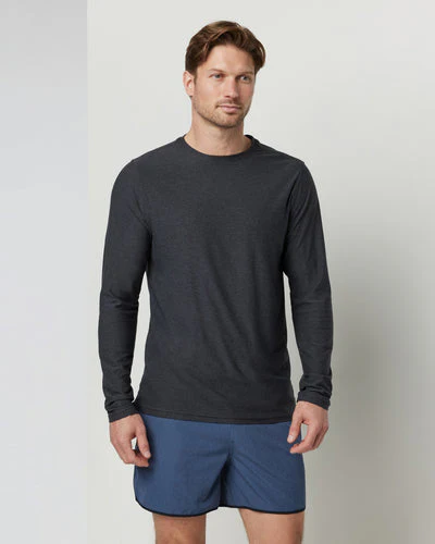 Vuori Men's Long Sleeve Strato Tech Tee - Winter 2024/2025