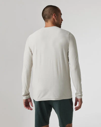 Vuori Men's Long Sleeve Strato Tech Tee - Winter 2024/2025 - Image 3