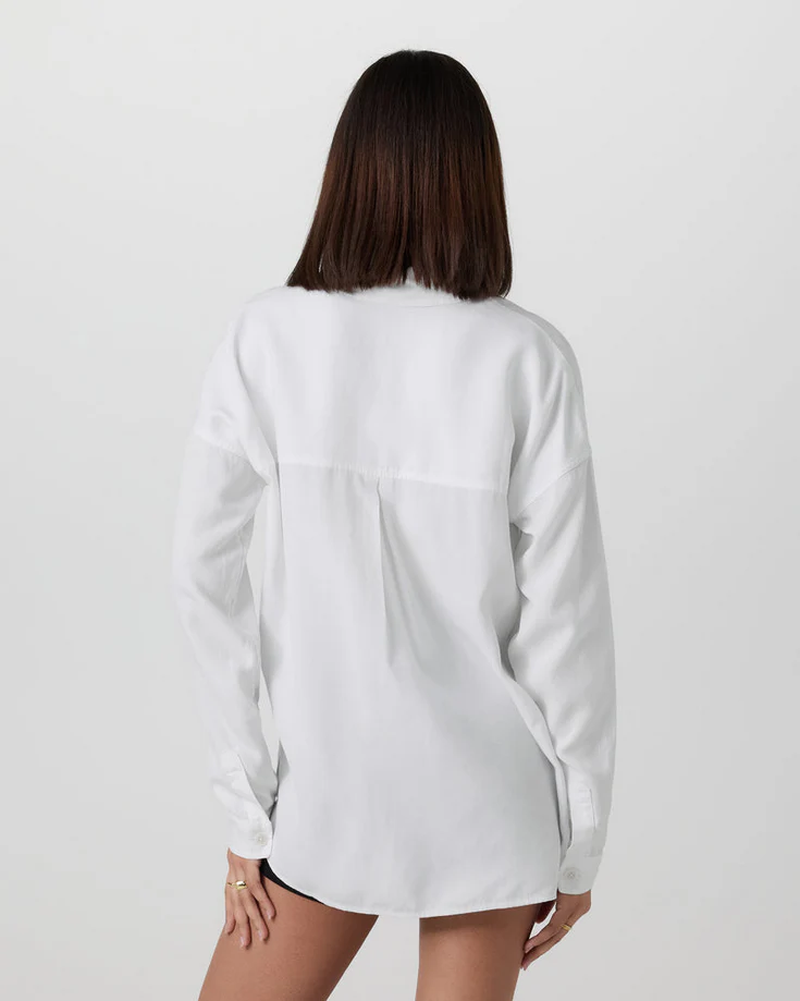 Vuori Women's Trestles Twill Button Up - Spring 2026 - Image 2