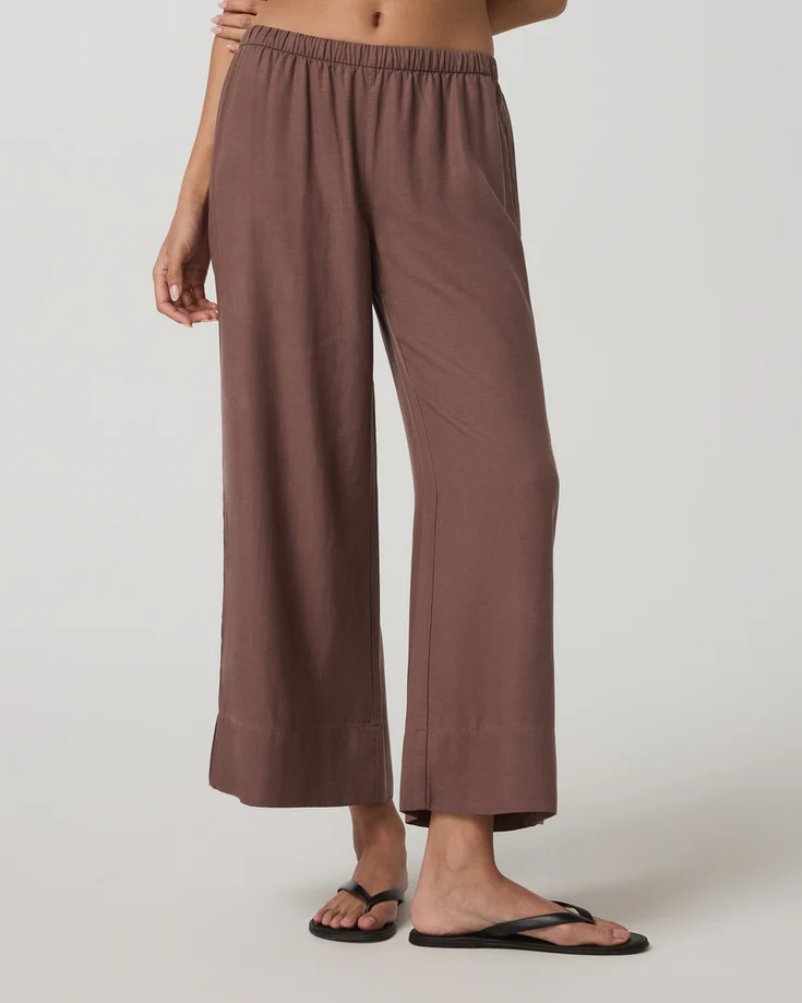 Vuori Women's Trestles Twill Crop Wideleg Pant - Spring 2026